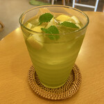 木更津のカフェ marone - 緑茶レモンティー