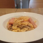 MELANGE De SHUHARI Creperie - Thick-cut Bacon and Mushroom Carbonara