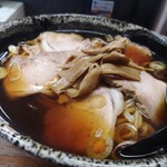 手打ラーメンぎおん - チャーシューメン 900円くらい