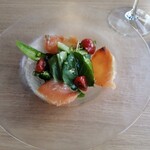 La Prima Pagina - 前菜①春野菜と北海道天然桜マスのカルパッチョ♪