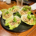 Blue Papaya Thailand - ラープガイ 鶏挽肉のサラダ