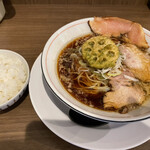 麺や いちころ - サービスの小ライスて共に