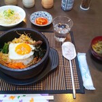日光素泊まりの宿 憩 - 料理写真:石焼ビビンバ