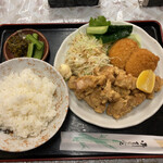桂馬 - 若鶏のからあげ¥700
カニクリームコロッケ¥400
ごはん¥230