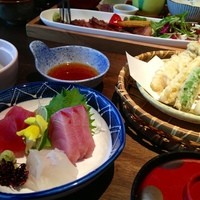 いせもん本店 - 天婦羅と日替わり刺身のランチ