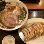 餃子屋台 Menoji - 