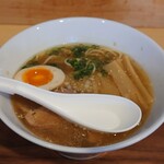 食事処たかはし - しょうゆラーメン  800円