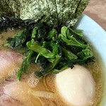 横濱ラーメン あさが家 - ほうれん草。