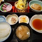 伊豆近海 相模湾の魚貝料理 海湘丸 - 日替わりサービス膳