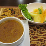 東南アジア料理 ブンガラヤ - スープとサラダ