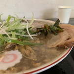 らー麺　Do・Ni・Bo - ニラ南蛮がちょっぴりピリ辛で