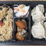 Honkakusuigyouzasemmontengahouten - 薬膳豆豉炒飯と水餃子