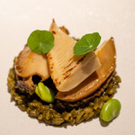 レストラン オオツ - 2022.5 函館産蒸しエゾアワビ 肝アロスメロッソ 合馬産筍 空豆