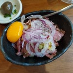 肉寿司 - 肉寿司ポテサラ。ポテト見えないですね。。。