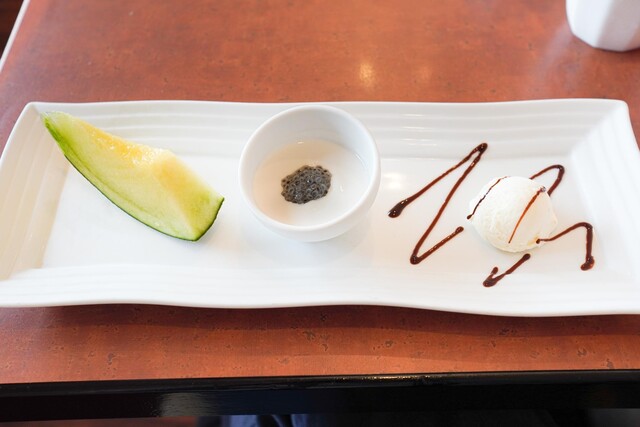 Shisen China Hachibee photo 4