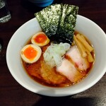 櫻井中華そば店 - 「特製中華そば　醤油」全景