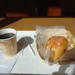 サンメリー - ホットコーヒー、明太子クーペをカフェにて