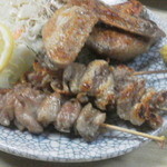 かしばみ - 鶏皮・手羽先各1本100円