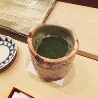 銀座 鮨 かねさか 本店 - お茶も美味しいです