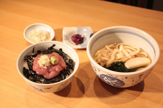 四季料理 いけ増 - 小丼ぶりとうどんのセット