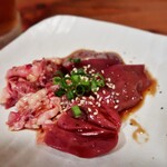 フジヤマ食堂 - 鶏ハツ、ハツモト、レバー