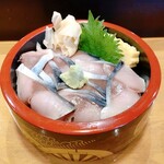 Yoshizushi - しめ鯖ちらし