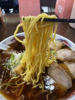 中華そば 大石家 - トラッドな麺