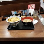 Yoshinoya - 斜めカウンター。