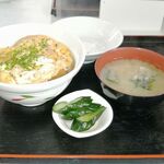 きうち食堂 - 料理写真:親子丼 650円