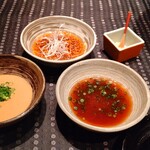 瀬里奈 - しゃぶしゃぶのタレ３点と、おろしにんにくです。ぼくはしゃぶしゃぶのタレ３点に、おろしにんにくを必ず入れます。