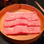 瀬里奈 - 愛媛県産の特選牛リブロースのしゃぶしゃぶ肉・その３です。