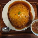 来勝軒 - ふわふわカニ玉ご飯(天津飯)