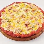 シェーキーズ - 相性の良いツナとコーンをトッピングしました。
飽きのこない人気ピザ。