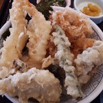 和食さと - かき揚げの他は海老、鯵、かつお、茄子、海苔等