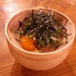 Ramen Onigokko - 男性のお客さまから、1番人気のチャーシュー丼。ガッツリ食べてください！