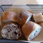 お代りのパン