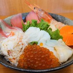 おろしCafe - 本日の生鮮海鮮丼①