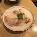 濃厚鶏そば 葵 - 料理写真: