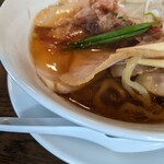 手打ち麺 やす田 - チャーシューの厚さ
