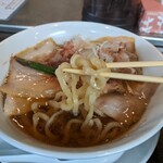 手打ち麺 やす田 - 麺