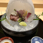 割烹まさご - 氷の器でお造り3種