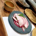 だいどこ やぶれ傘 - 赤カブの酢漬け