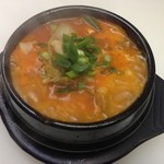 魚の三姉妹 - ★キムチチゲ★熟成されたキムチから自然にでる美味しさ！つるつるお肌の秘結はここに～