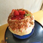 セボン丸三 - いちごパイかき氷(粉糖なし)
