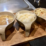 Sutekihausu Indhianzu - セルフコーナーで、スープ・ライス・サラダそれぞれ、一杯に取ってきました(^^;)