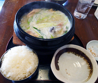 韓国家庭料理 ソウルオモニ - サムゲタン定食