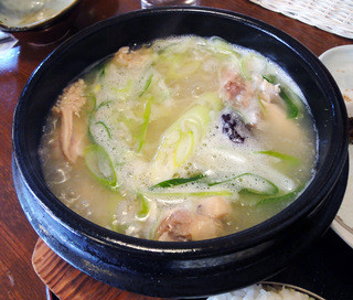 韓国家庭料理 ソウルオモニ - いろいろな具が見え隠れ