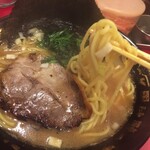 馬力屋 - 普通でも充分うまい　麺大盛無料