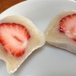 しまや 彩香 - 2013.2.24(日)16時　岡山から4人で訪問　苺だけでなく、マロンミルク大福170円も大推薦(^^♪
      