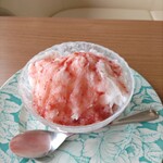 アイズ カフェ - いちごミルクかき氷(ミニサイズ)